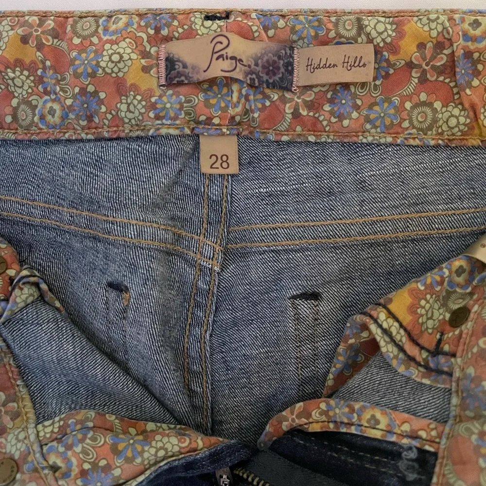 🔥 SALE Paige Hidden Hills Flared Premium Denim Jeans | Size 28